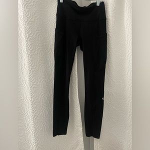 Black Lululemon leggings